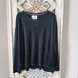 Goodnight Kiss Women's Plus Size Silky Velour Loungewear Pajama Top in Black